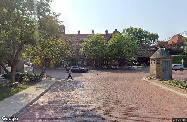 Street view of Station Square in Forest Hills NY where EZ Home Buyers pays cash for houses