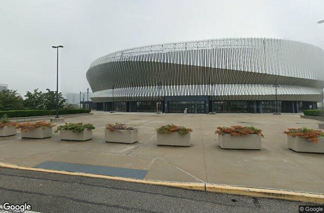 Street view of Nassau Coliseum in Uniondale NY where EZ Home Buyers pays cash for houses