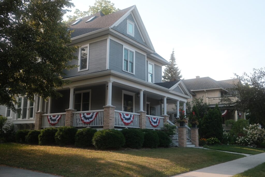 Two story single family rental house where the owner can sell a rental with tenants in place
