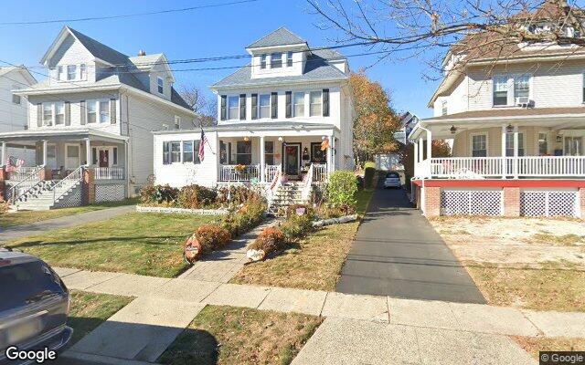 Colonials with front porches on Berkeley Avenue in Bloomfield