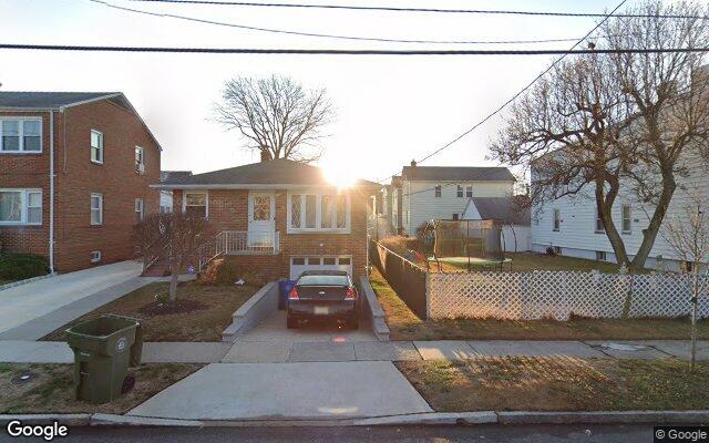 We buy houses in Linden, NJ A brick ranch on Knopf Street in Linden