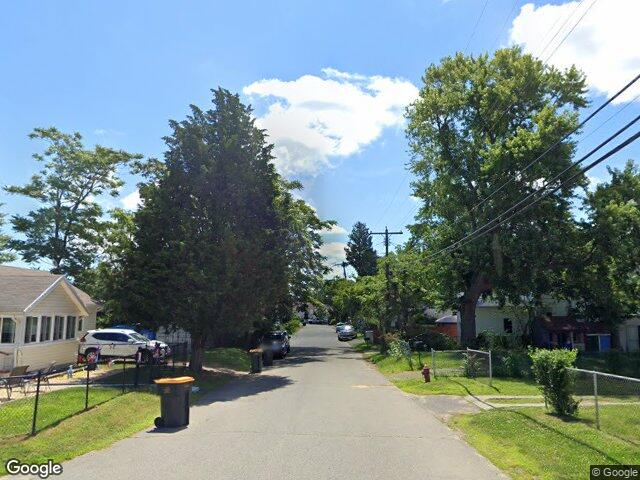 We buy houses in Old Bridge, NJ Bungalows on a quiet street in Laurence Harbor, Old Bridge, NJ