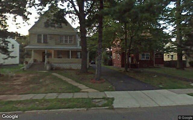 A frame Victorian on West 4th Avenue in Roselle, NJ