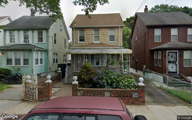 Detached one family houses on Murdock Avenue in St. Albans, Queens, NY