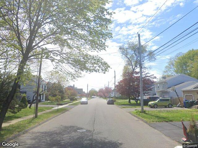 Capes along Housatonic Avenue in Stratford, CT